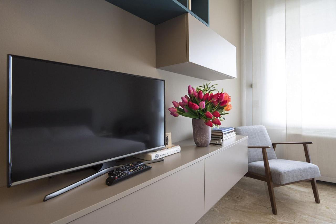 Contempora Apartments - Elvezia 8 - E14 Милано Екстериор снимка